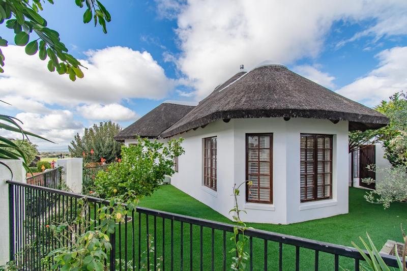 3 Bedroom Property for Sale in Vergesig Western Cape